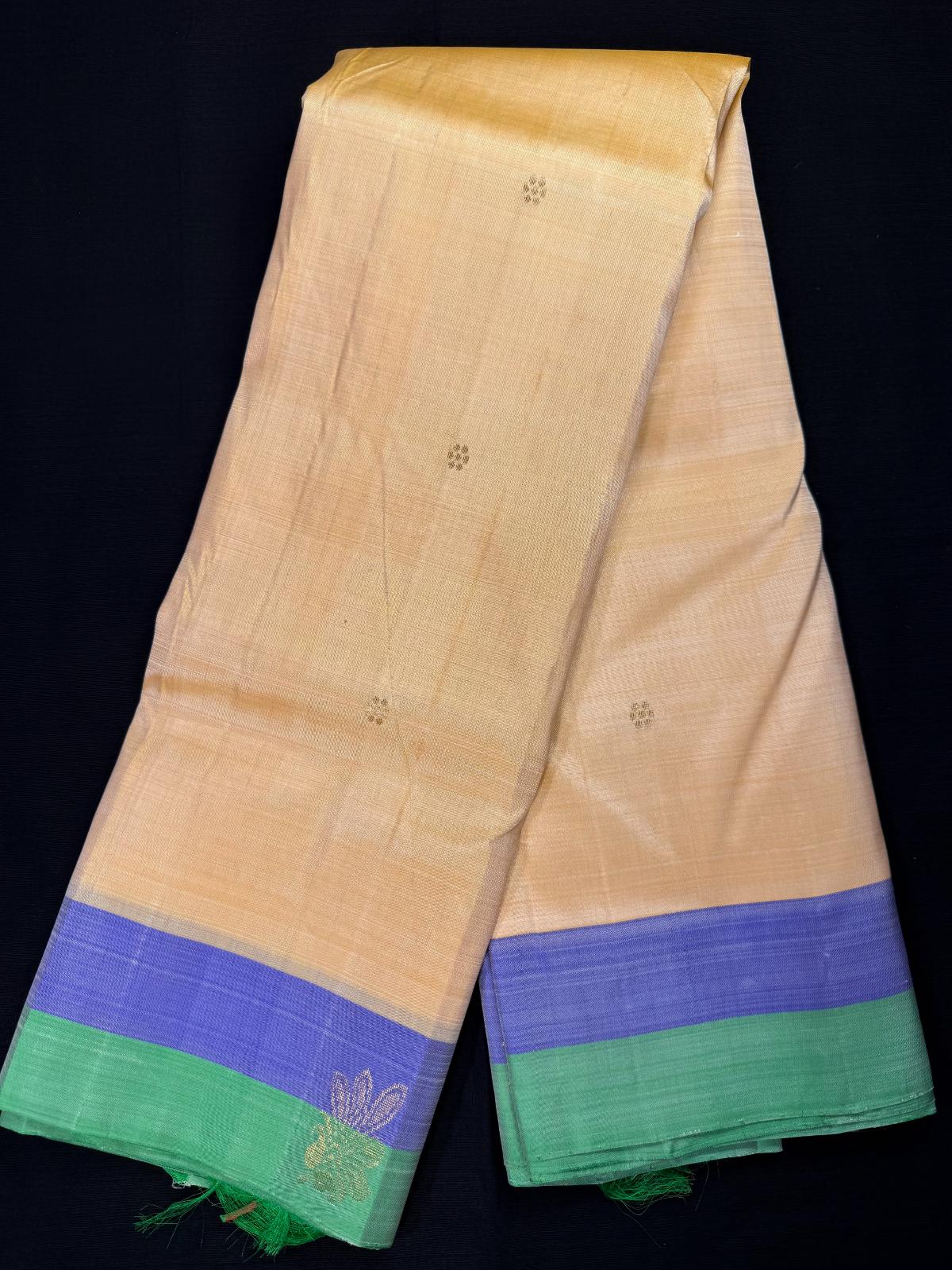 Off-white Pure Kanjivaram Pattu, Light Weight and Double Border Pistagreen and Lavender, Flowers in Border, All Over Gold Butas