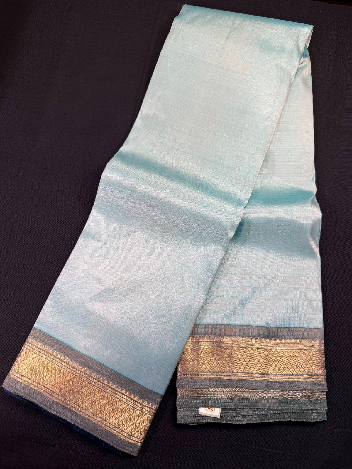 Pista Green Pure Kanjivaram Pattu, Small Border, With Contrast Blue Pallu, Gold Color Jari