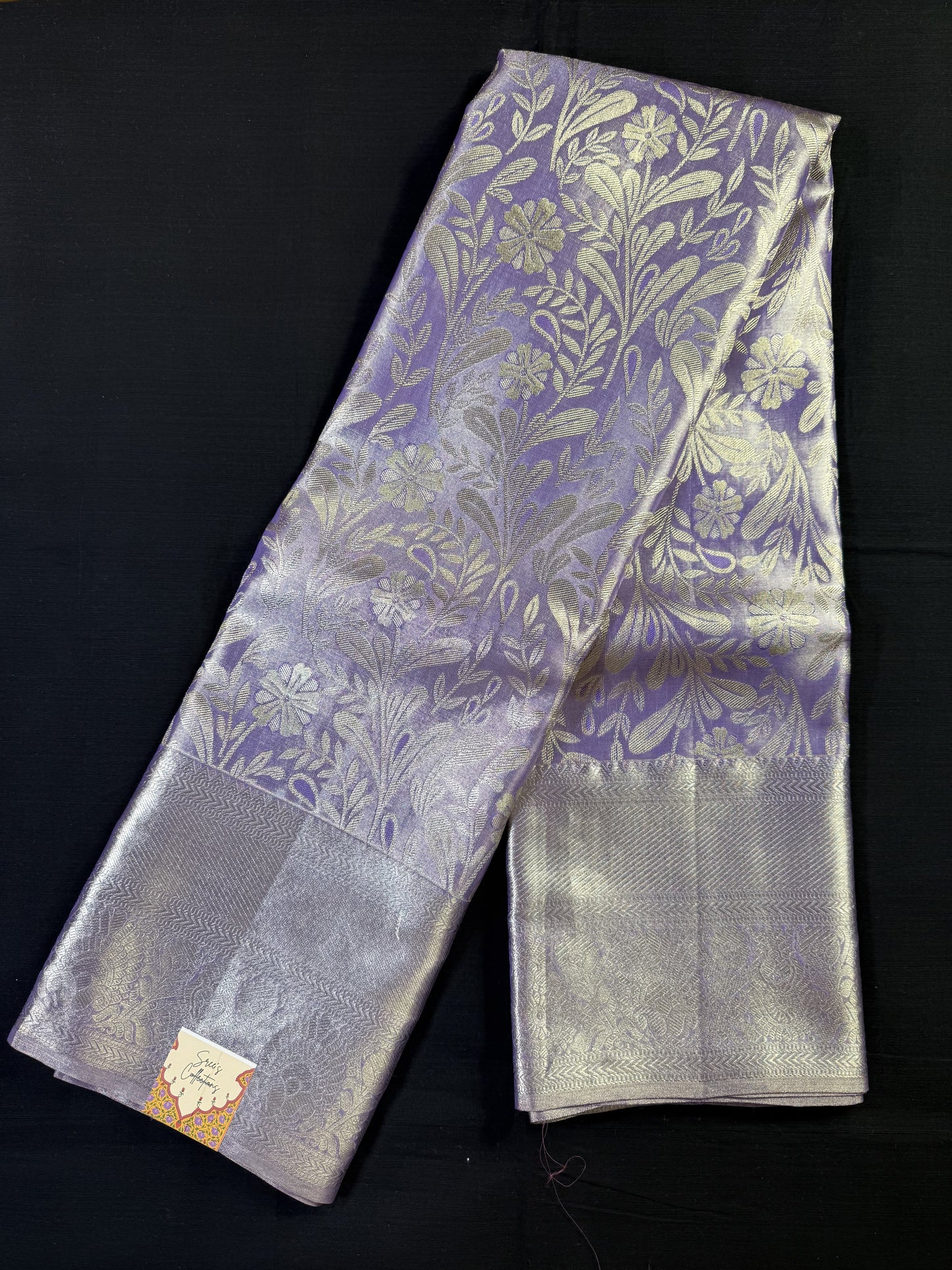 Lavender Pure Kanjivaram Pattu With All Over Silver Jacquard and Big Two Borders, Kadi Border and Flowers