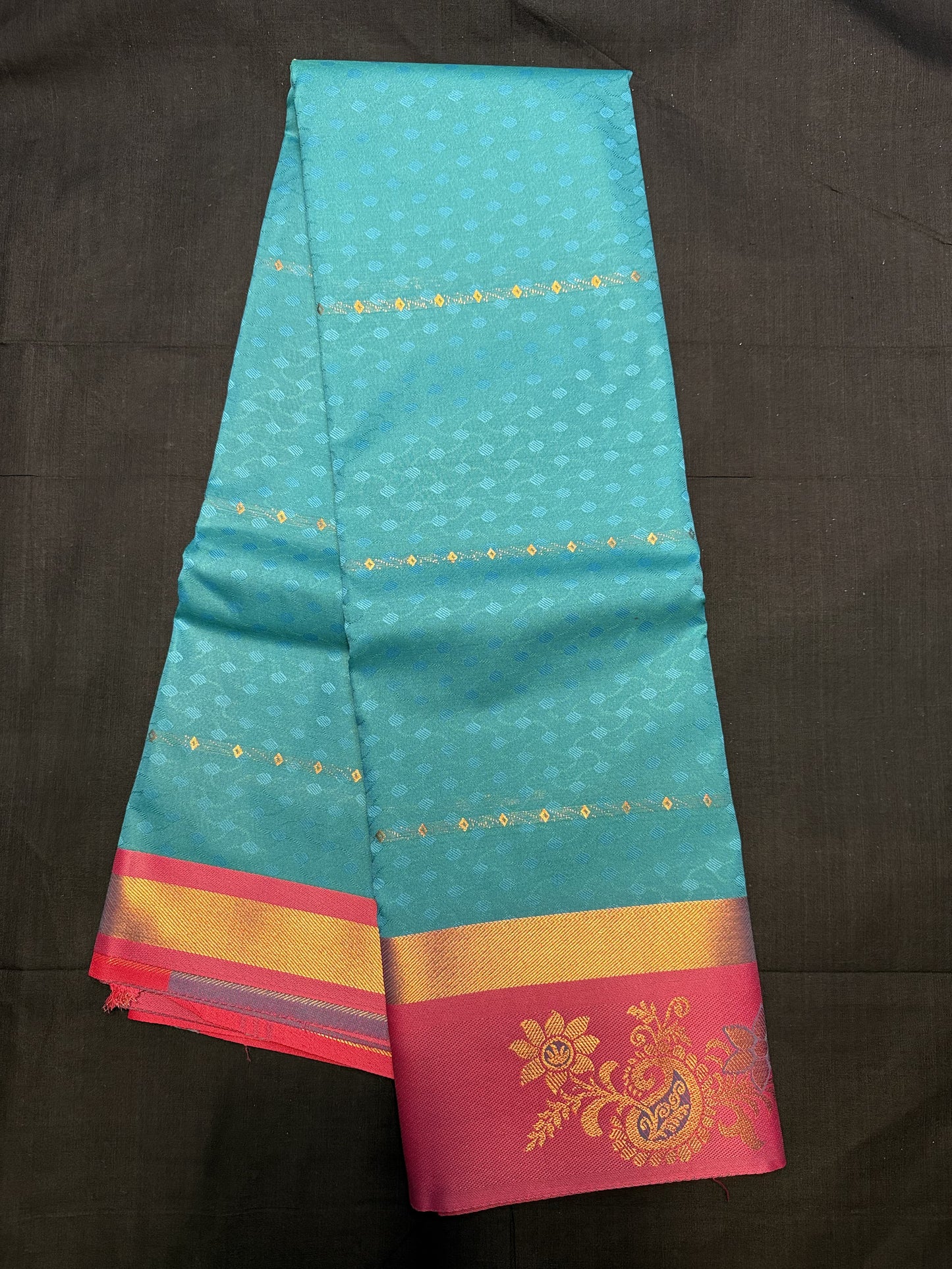 Peacock Green Fancy Saree, with jacquard all over, kadi border and pink border with mangoes