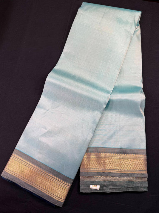 Pista Green Pure Kanjivaram Pattu, Small Border, With Contrast Blue Pallu, Gold Color Jari